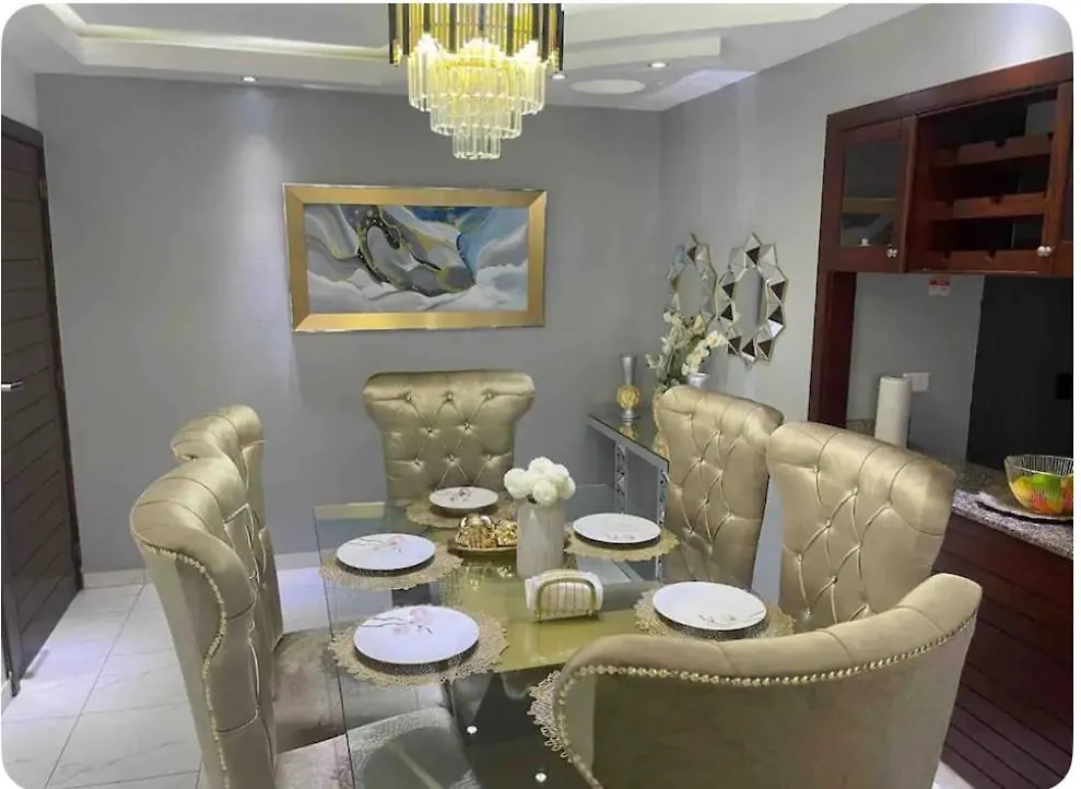 Cozy Oasis Apartment La Grua